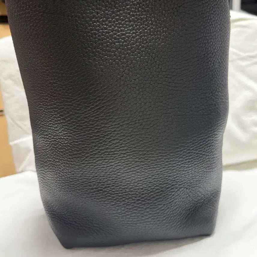 [BUNJANG] The Row Park Bag Medium / 더로우 파크백 미디움