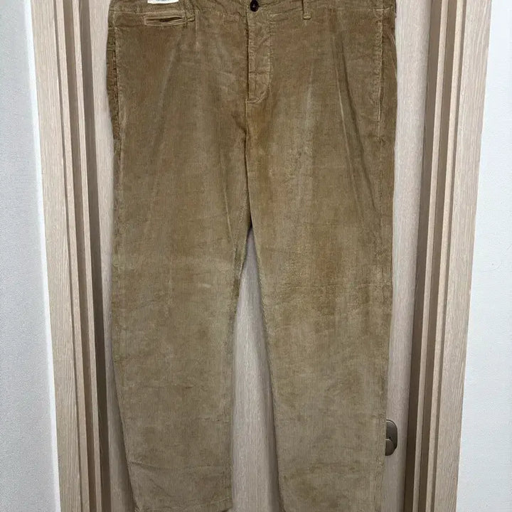 [BUNJANG] YCHAI Tapered Fit Corduroy Pants / 24FW)YCHAI 이카이 테이퍼드핏 코듀로이 팬츠36/베이지