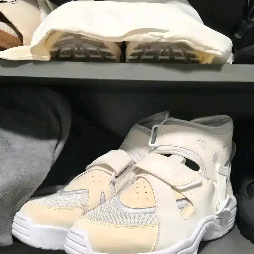 [BUNJANG] Comme des Garcons Homme Plus x Nike Air Carnivore White Sneakers / 꼼데가르송 옴므 플러스 X 나이키 에어 카니보어 화이트 260