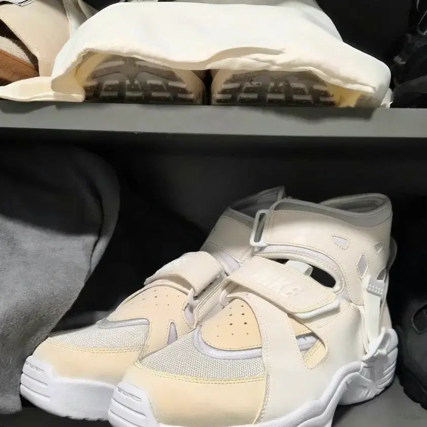 [BUNJANG] Comme des Garcons Homme Plus x Nike Air Carnivore White Sneakers / 꼼데가르송 옴므 플러스 X 나이키 에어 카니보어 화이트 260