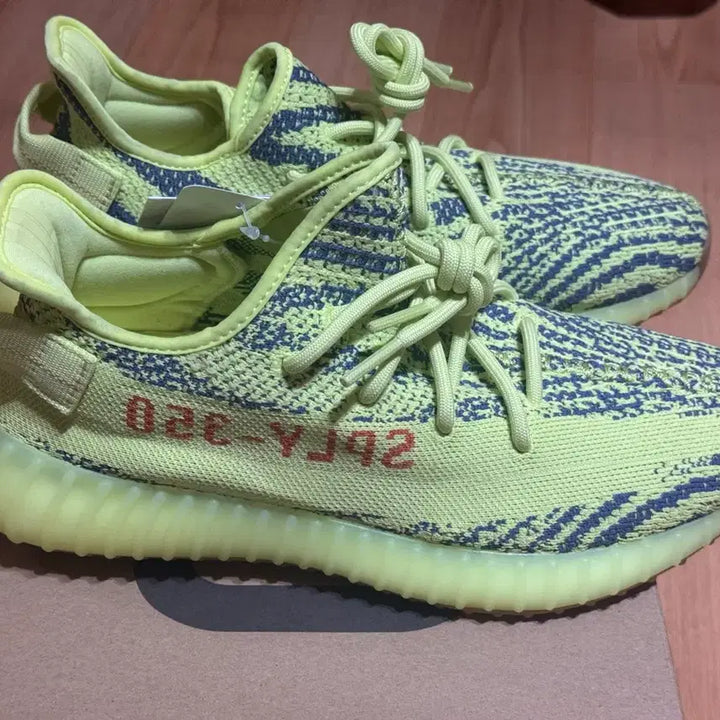 [BUNJANG] Adidas Yeezy Boost 350 V2 Frozen Yellow Sneakers / 아디다스 이지부스트 350 V2 프로즌 옐로우 265