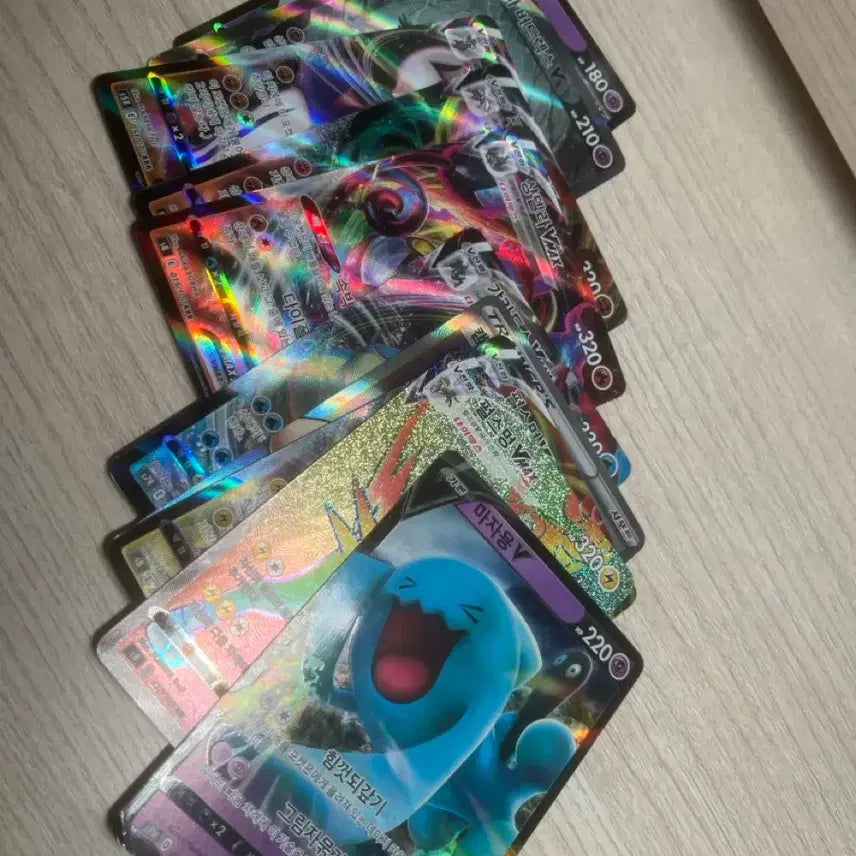[BUNJANG] Pokemon Pikachu V/VMAX Card Collection / 포켓몬 카드 피카츄 V/VMAX 모음