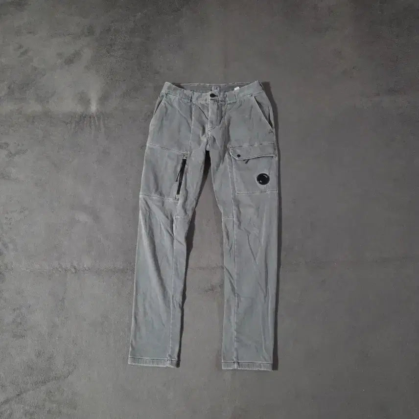 [BUNJANG] CP Company Cargo Pants (Size 44) / cp컴퍼니 렌즈 카고 팬츠 44 (30-31)