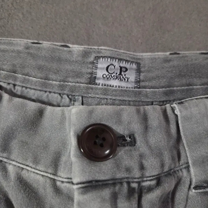 [BUNJANG] CP Company Cargo Pants (Size 44) / cp컴퍼니 렌즈 카고 팬츠 44 (30-31)