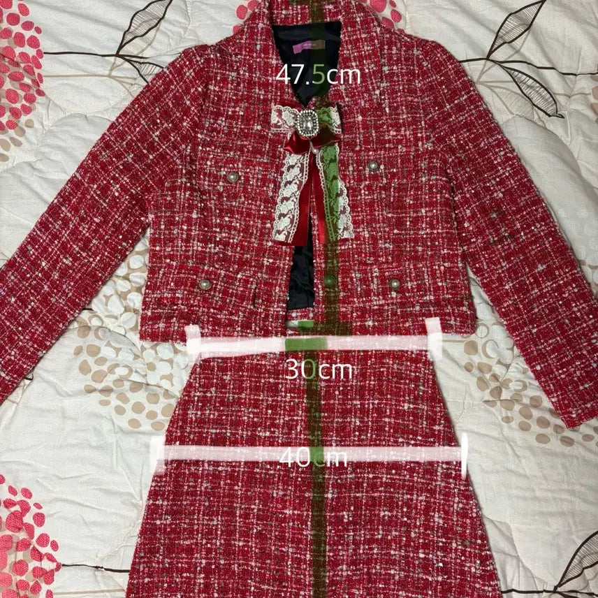 [BUNJANG] Airi Handmade Christmas Two-Piece Set with Brooch / 에이리 자체제작 크리스마스 투피스 세트(브로치 포함)