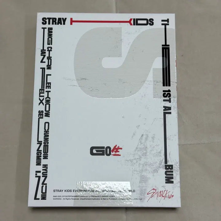 [BUNJANG] Stray Kids Seungmin Signed Album / 스트레이키즈 승민 고생 싸인 앨범