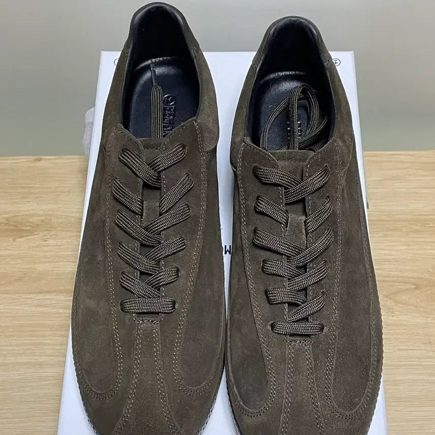 [BUNJANG] [새상품, 풀구성] 페몬트 드레스 다크브라운 275 / [새상품, 풀구성] 페몬트 드레스 다크브라운 275