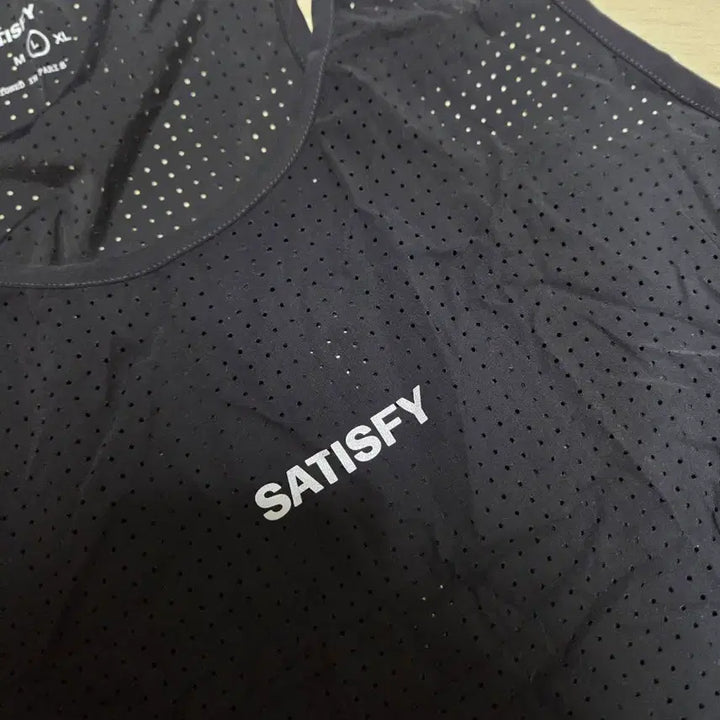 [BUNJANG] Satisfy Space-O Singlet Black / 새티스파이 스페이스-오 싱글렛 블랙