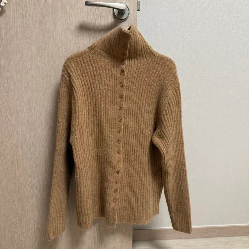 [BUNJANG] Ribbed Knit Cardigan Brown Button Asymmetrical / 골지 니트 가디건 브라운 단추 언발 폴라