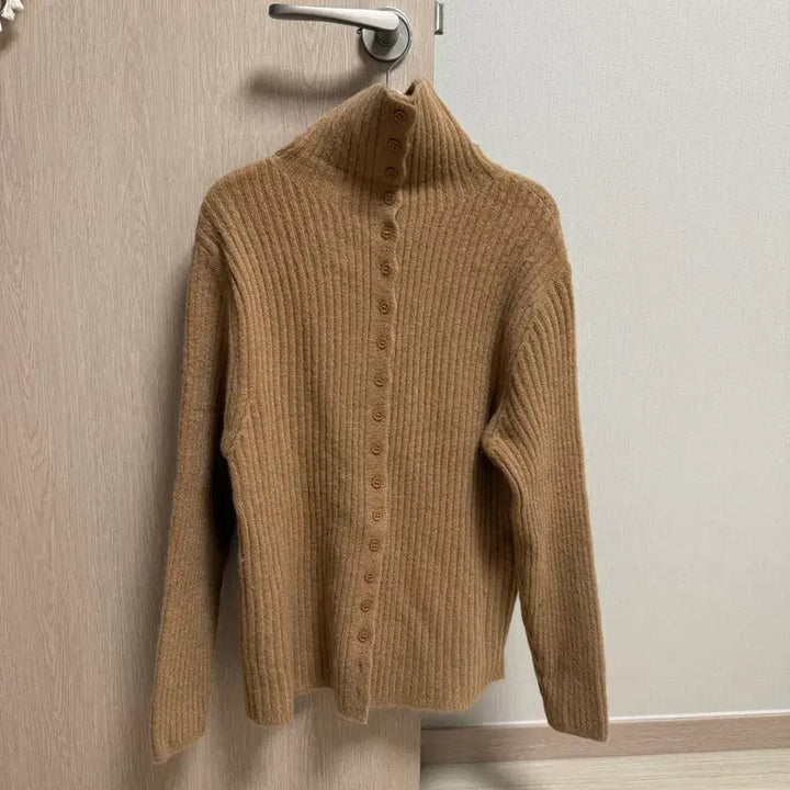 [BUNJANG] Ribbed Knit Cardigan Brown Button Asymmetrical / 골지 니트 가디건 브라운 단추 언발 폴라