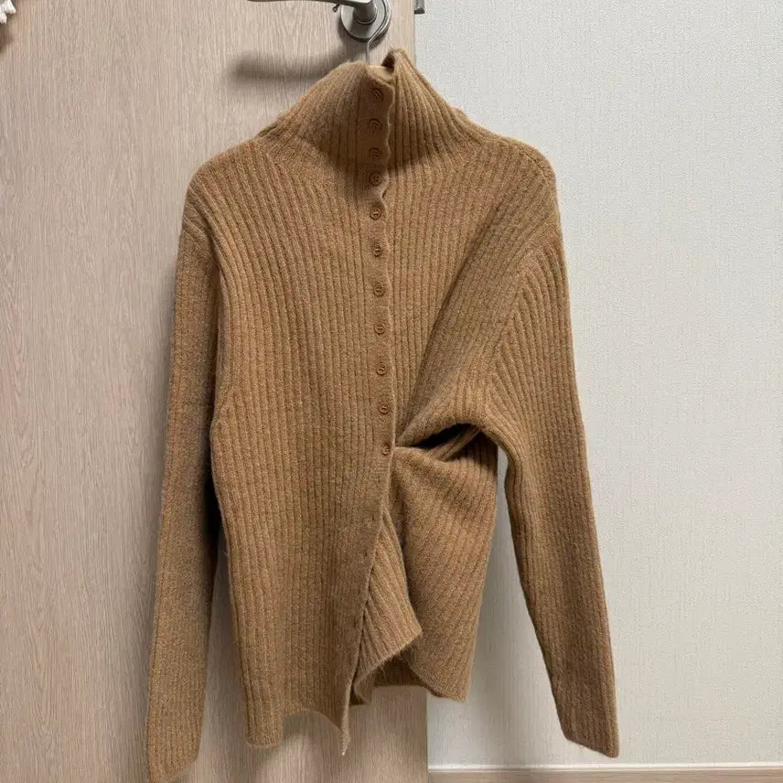 [BUNJANG] Ribbed Knit Cardigan Brown Button Asymmetrical / 골지 니트 가디건 브라운 단추 언발 폴라