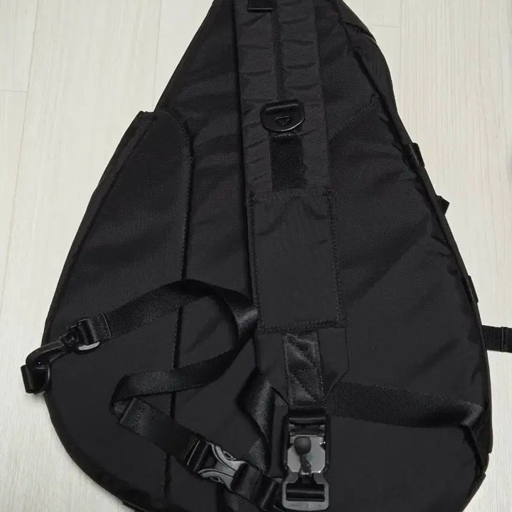 [BUNJANG] WWS Movement Pierce Bag / 월스와일무브먼트 피어스백