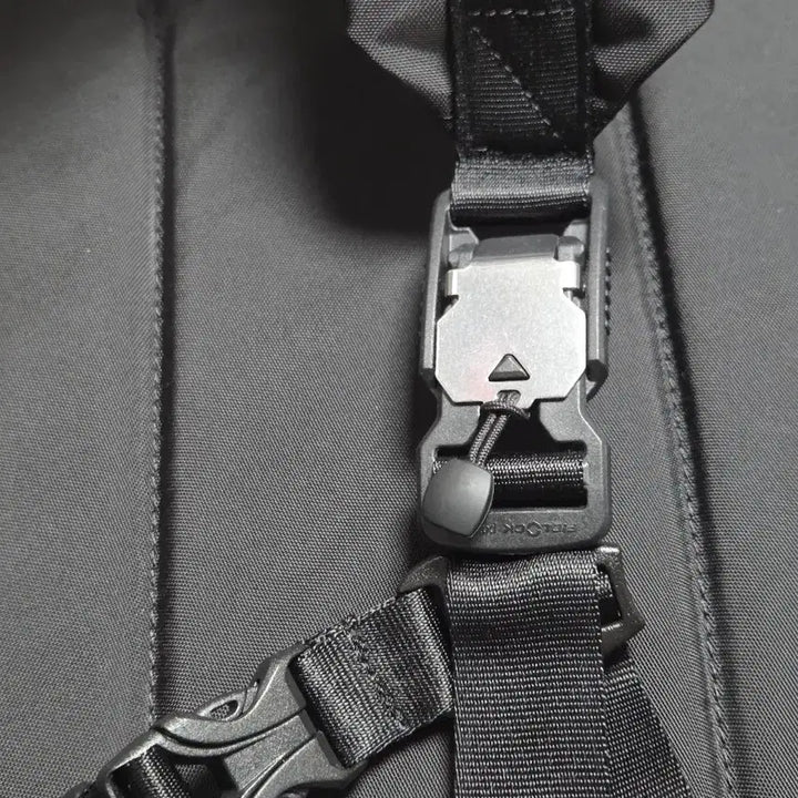 [BUNJANG] WWS Movement Pierce Bag / 월스와일무브먼트 피어스백