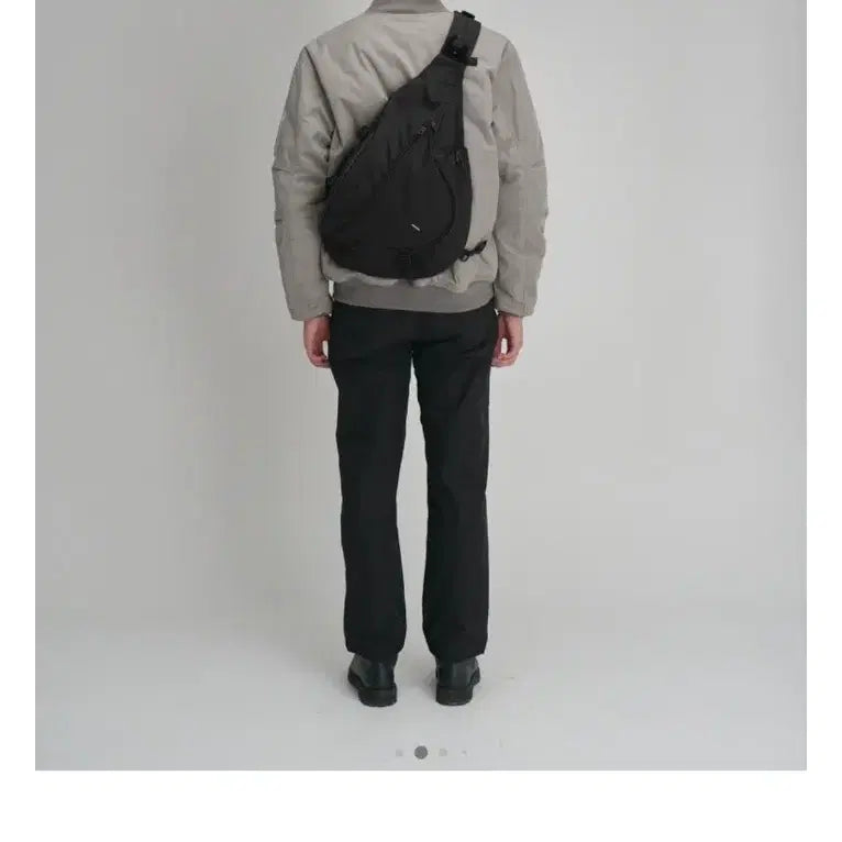 [BUNJANG] WWS Movement Pierce Bag / 월스와일무브먼트 피어스백