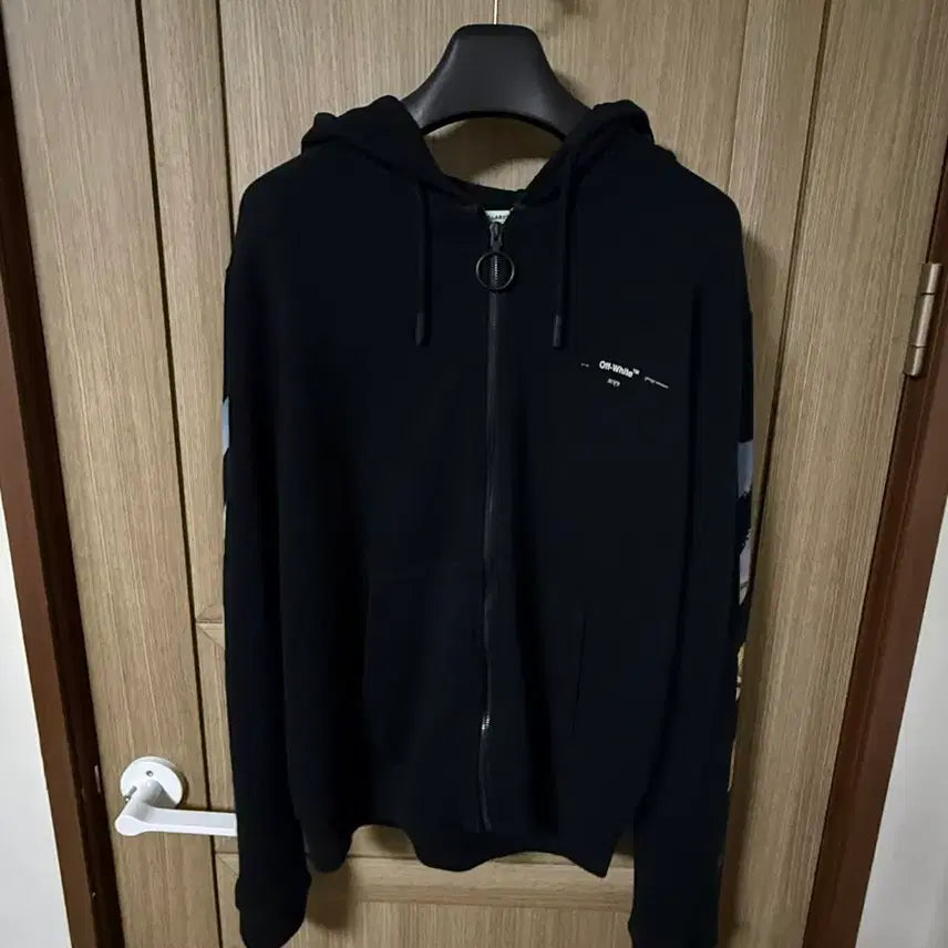 [BUNJANG] Off-White Black Hoodie / [ M ] 오프화이트 유화 후드집업 블랙