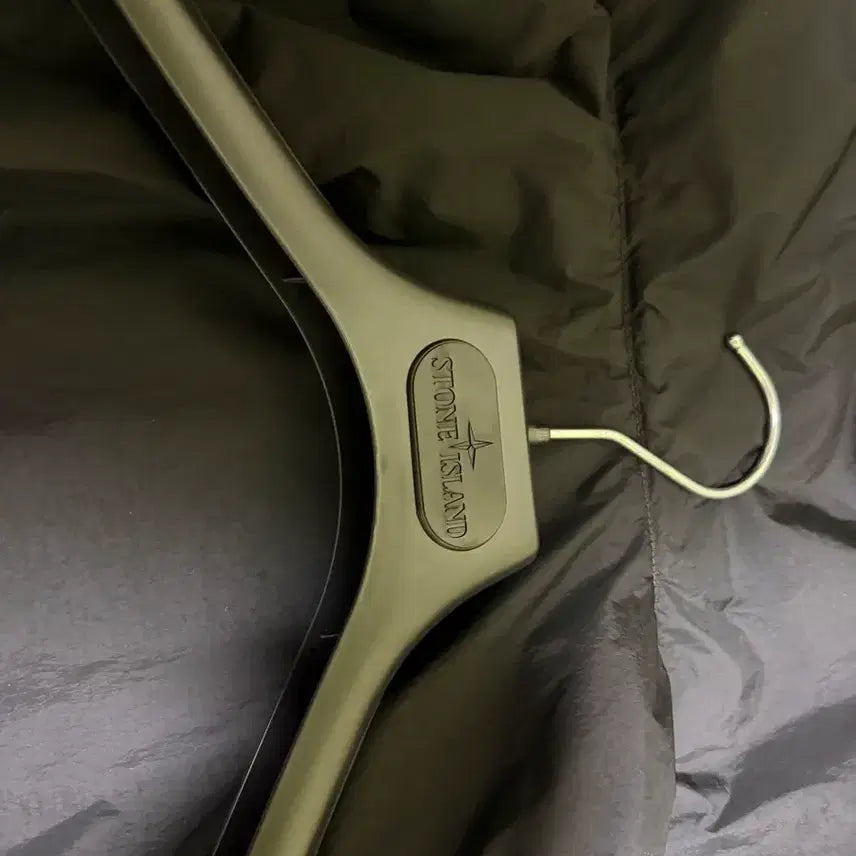 [BUNJANG] Stone Island Crinkle Reps Hood Jacket Black M / 스톤아일랜드 크링클랩스 후드 자켓 패딩 블랙 사이즈m