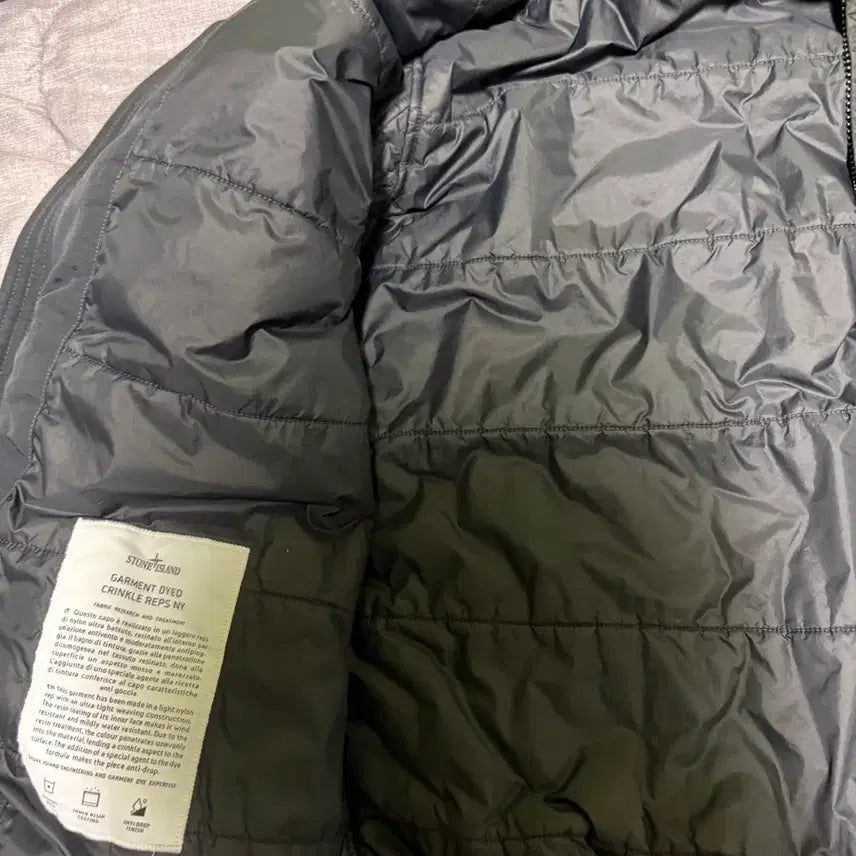 [BUNJANG] Stone Island Crinkle Reps Hood Jacket Black M / 스톤아일랜드 크링클랩스 후드 자켓 패딩 블랙 사이즈m