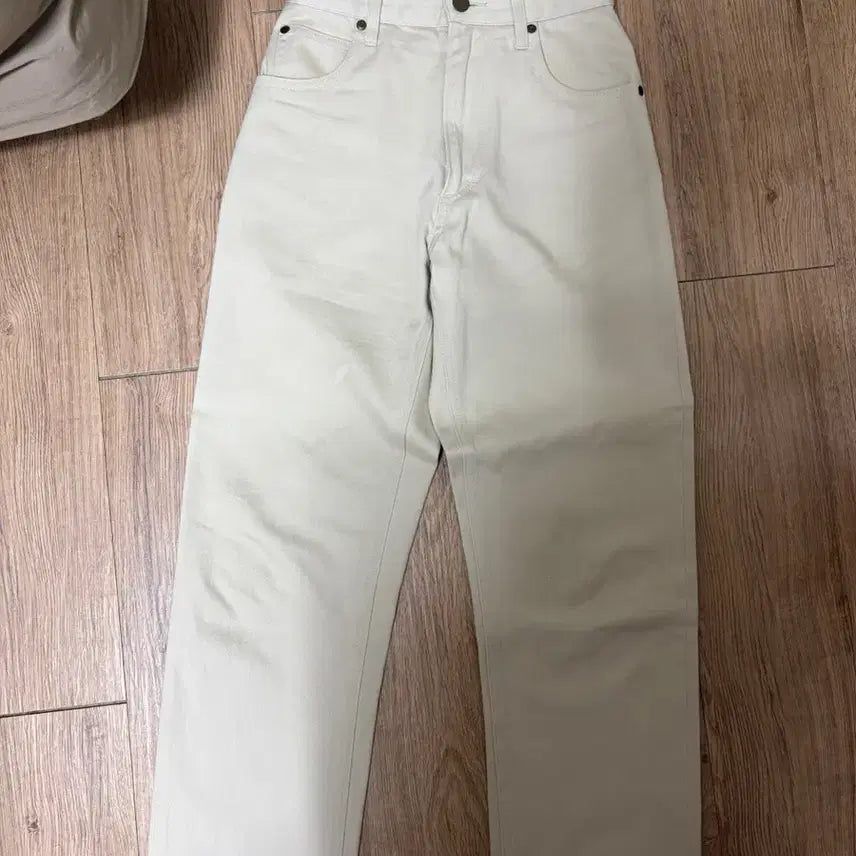 [BUNJANG] Anatomica Marilyn 2 Satin Beige Jeans / 아나토미카 마를린2 새틴 베이지 25