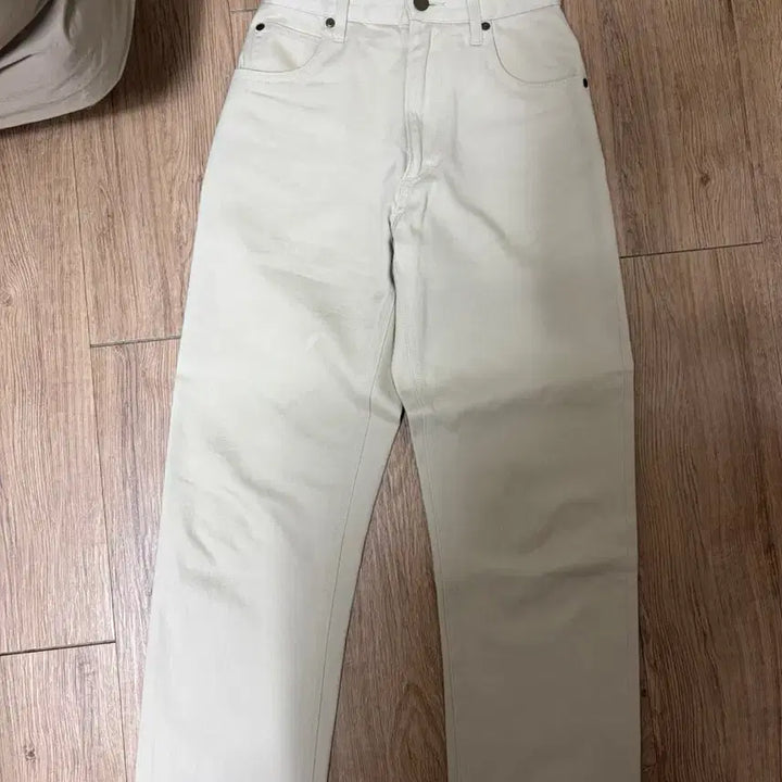 [BUNJANG] Anatomica Marilyn 2 Satin Beige Jeans / 아나토미카 마를린2 새틴 베이지 25