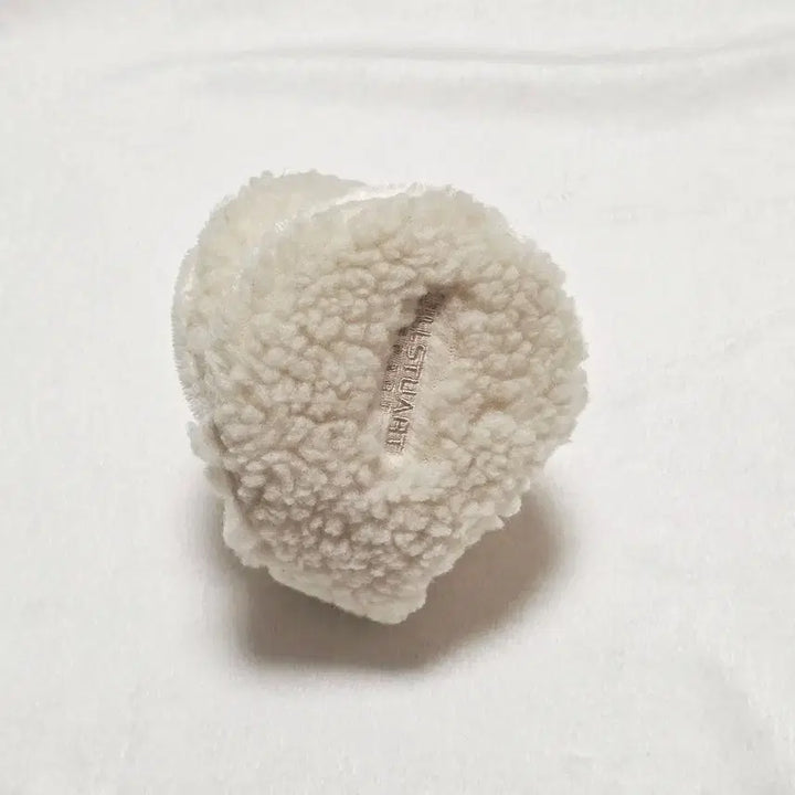 [BUNJANG] Jill Stuart Foldable Ear Muffs / 질스튜어트 접이식 뽀글이 귀마개