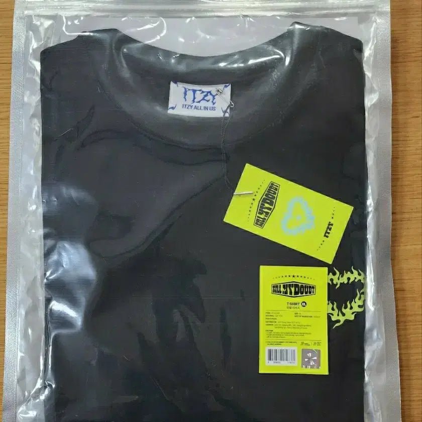 [BUNJANG] ITZY Concert Short Sleeve T-shirt / 미개봉 있지 콘서트 반팔 티셔츠
