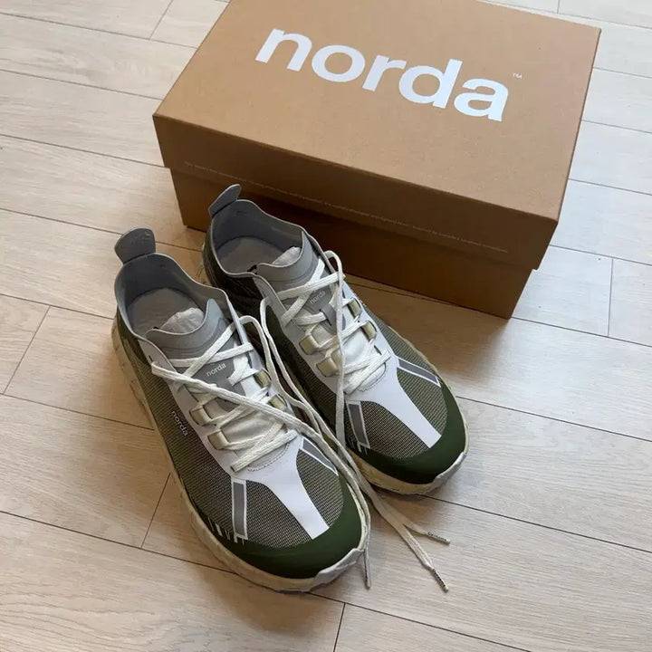 [BUNJANG] Norda 001 Glitch Sneakers (Size 287.5) / 노다 001 글리치 NORDA 001 287.5사이즈