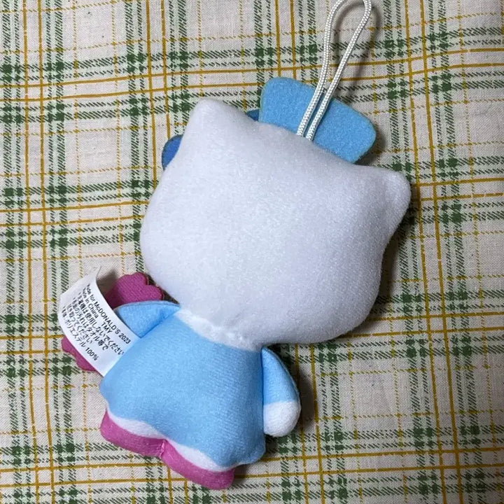 [BUNJANG] McDonald's Hello Kitty 50th Anniversary Nurse Figure / 맥도날드 해피밀 키티 50주년 랜덤인형 간호사