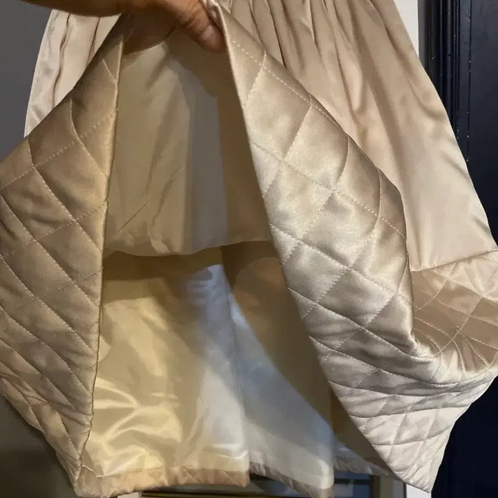 [BUNJANG] Parven Quilted Skirt / 파르벵 누빔 스커트