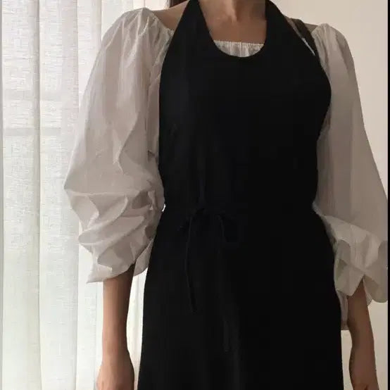 [SOLD OUT] seame 씨미 홀터 원피스 / 타프타 원피스 / 로우타이드