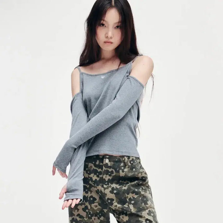 [BUNJANG] Youhee Cutout Long Sleeve Knit Gray / [새상품] 유희 youhee 컷아웃 롱슬리브 니트 그레이