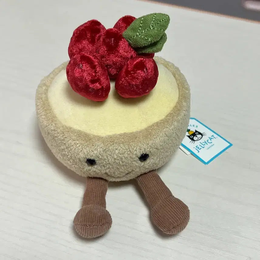 [BUNJANG] Jellycat Strawberry Pie Plushie / 파리 한정판 젤리캣 딸기파이