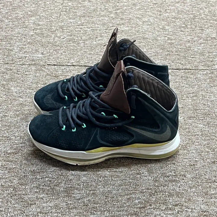 [BUNJANG] Nike LeBron 10 EXT Black Suede Basketball Shoes / 나이키 르브론 10 EXT 블랙 스웨이드 농구화 265
