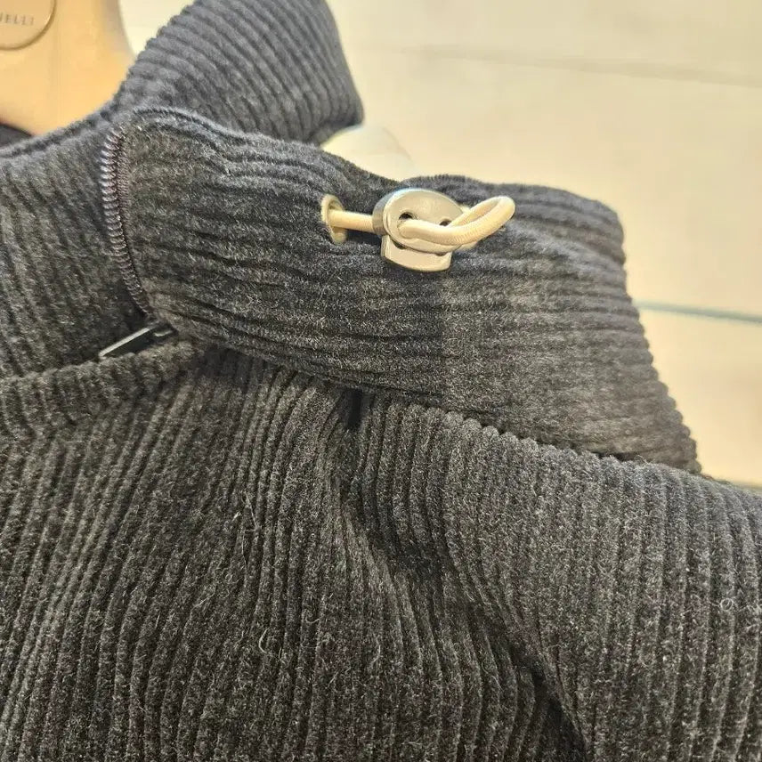 [BUNJANG] Brunello Cucinelli Corduroy Goose Down Vest / 브루넬로쿠치넬리 코듀로이 구스다운 패딩 베스트