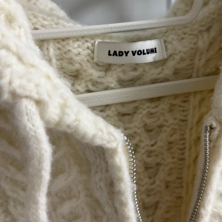 [BUNJANG] Lady Volume Knit Hooded Zip-up Cream / 정품 레이디 볼륨 니트 후드집업 크림