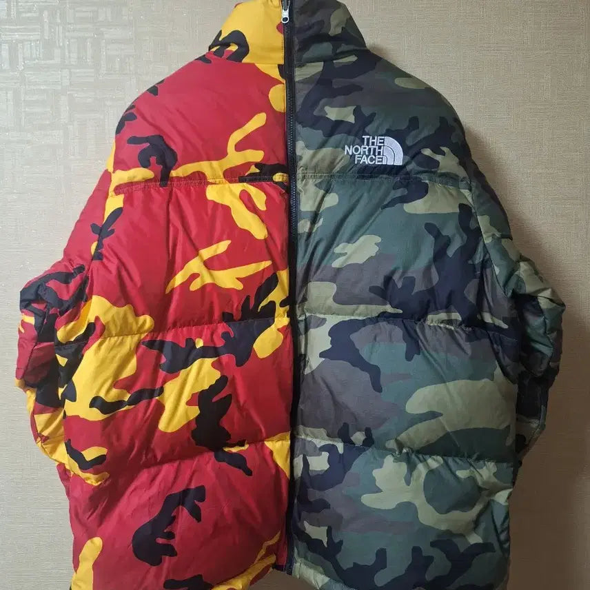 [SOLD OUT] 슈프림x 노스페이스 스플릿 눕시 카모 XL