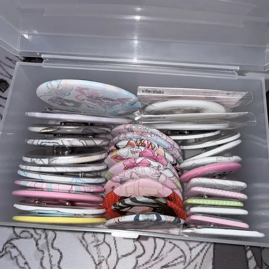 [BUNJANG] Bundle Set 45 Decorative Can Badges / 다꾸 캔뱃지 45개 일괄처분