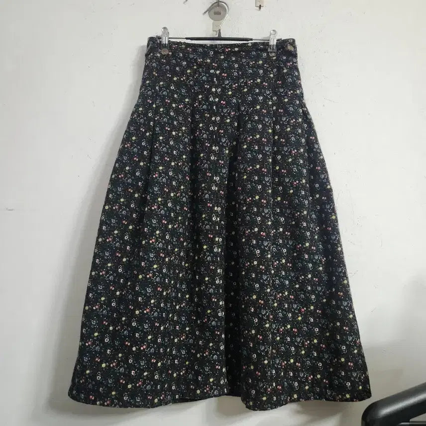[BUNJANG] Flower Pattern Pleated Long Skirt / 플라워 패턴 플리츠 롱 스커트