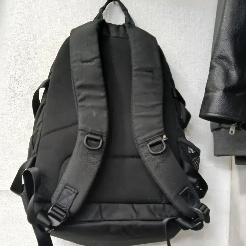 [BUNJANG] Kangol Black Backpack / 캉골 블랙 백팩 가방