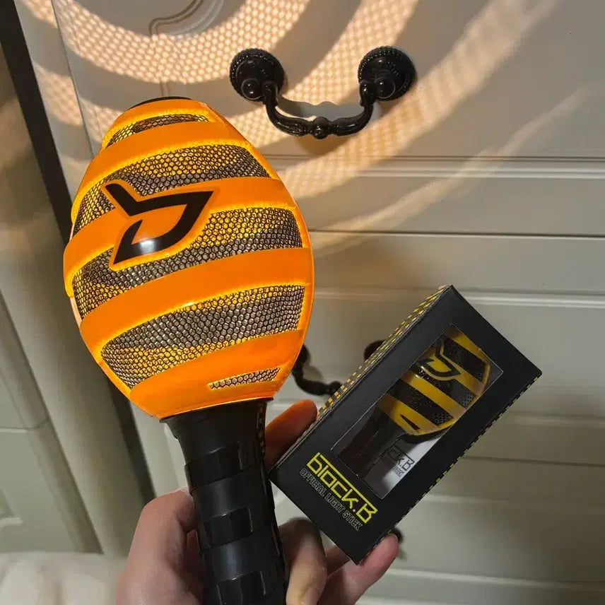 [BUNJANG] Block B Light Stick Bundle Set / 일괄) 블락비 응원봉 꿀봉 미니꿀봉 양도합니다!