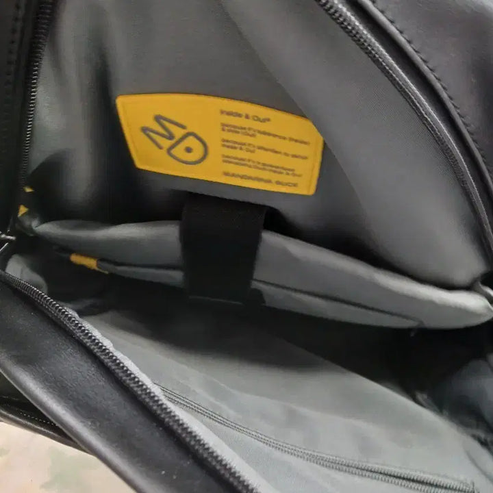 [BUNJANG] Mandarin Duck Black Backpack / 만다리나덕 블랙 백팩 가방