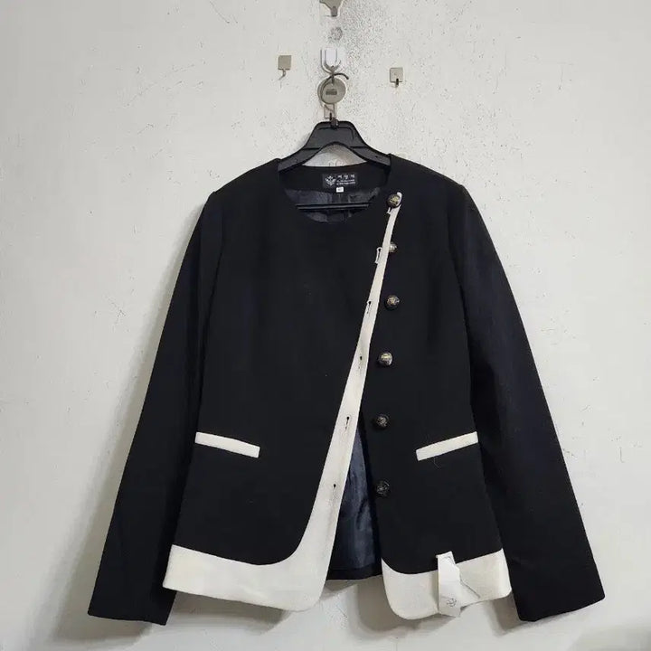 [BUNJANG] Women's Black Point Jacket (Size 55) / 검정 배색 포인트 여성 자켓55