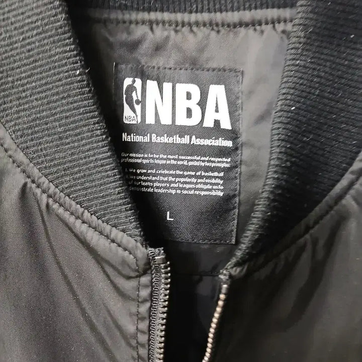 [BUNJANG] NBA Cavaliers Black Bomber Jacket L / NBA 캐벌리어스 블랙 봄버 자켓 L