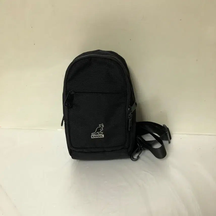 [BUNJANG] Kangol Sling Bag / 캉골 슬링백@9970