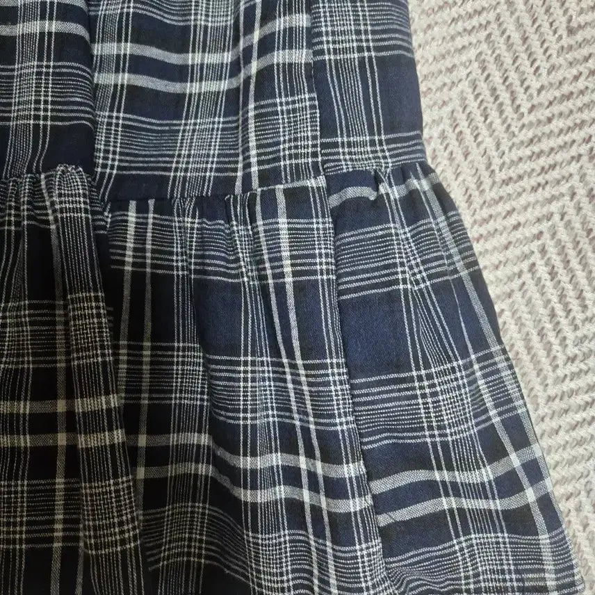 [BUNJANG] Black Long Sleeved Shirred Checkered Dress / 체크 롱 원피스 긴팔 셔링 블랙