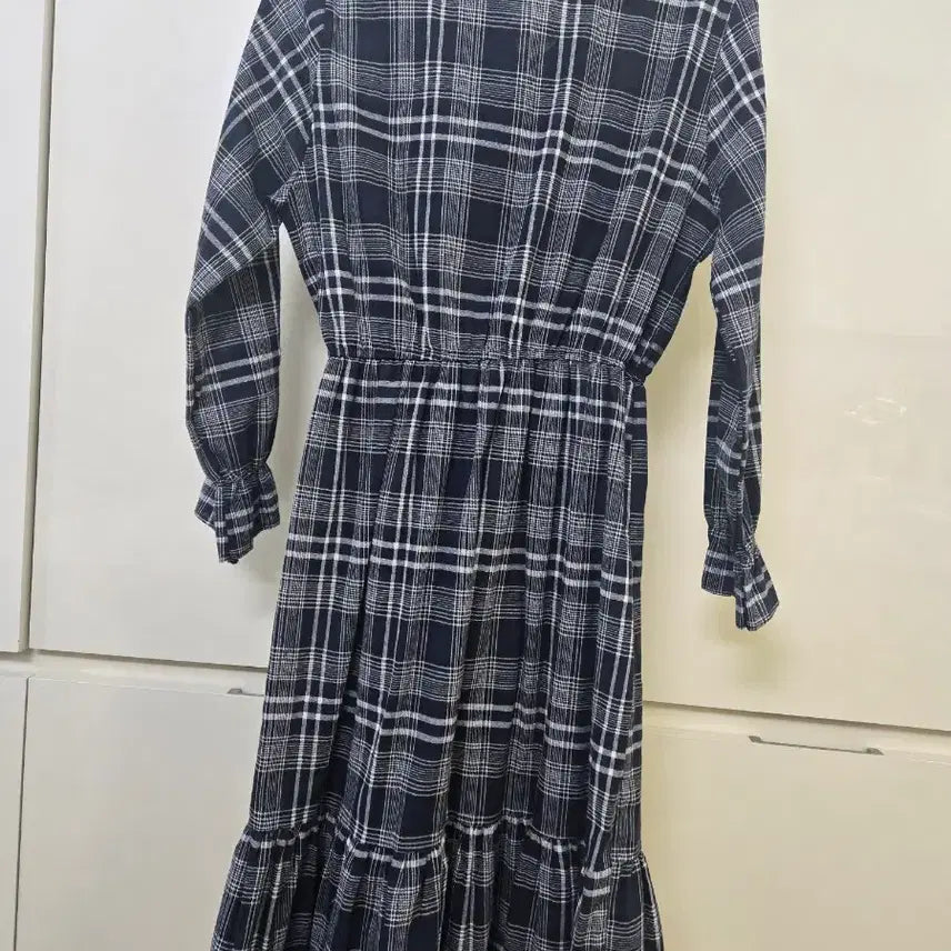 [BUNJANG] Black Long Sleeved Shirred Checkered Dress / 체크 롱 원피스 긴팔 셔링 블랙
