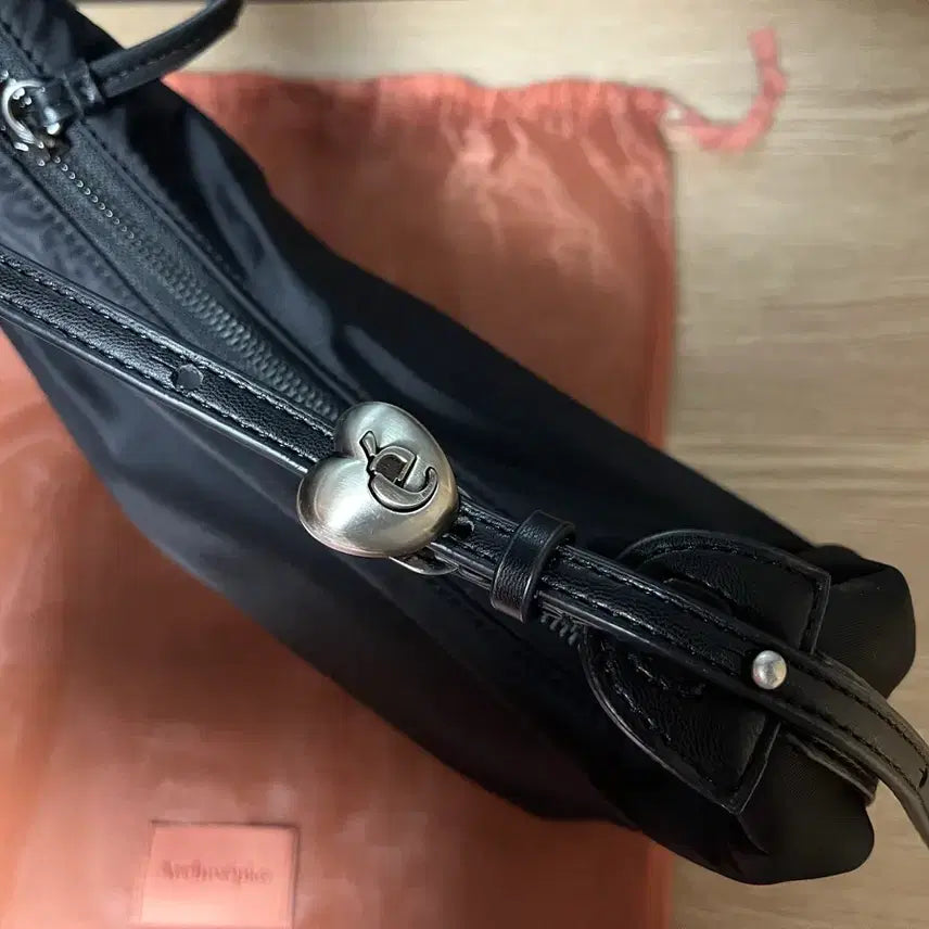 [BUNJANG] Archive App Love Moon (Nylon Black) / 아카이브앱크 러브문(나일론 블랙)