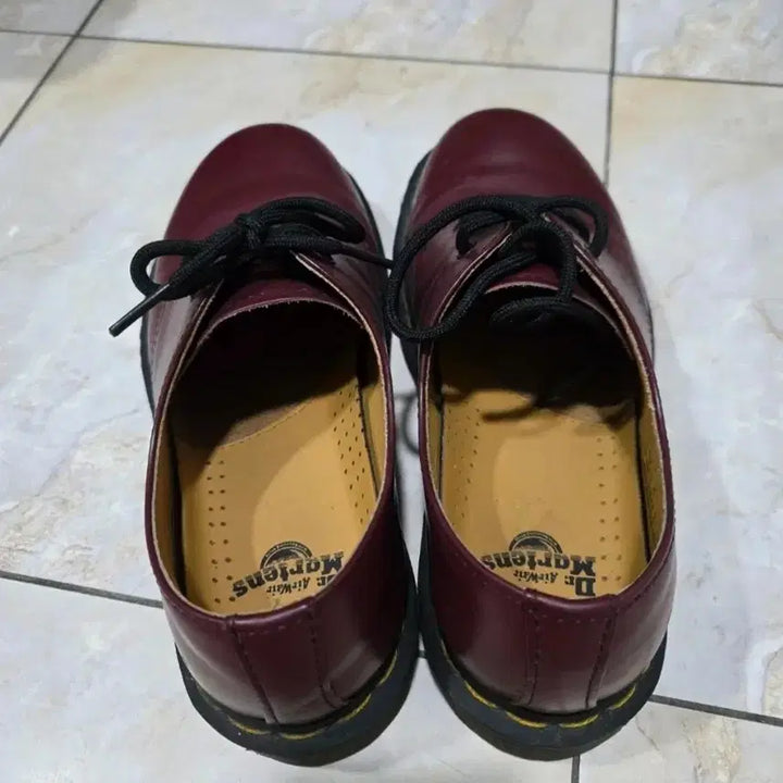 [BUNJANG] Dr. Martens Cherry Red 3-Hole Shoes / 닥터마틴 체리레드 3홀