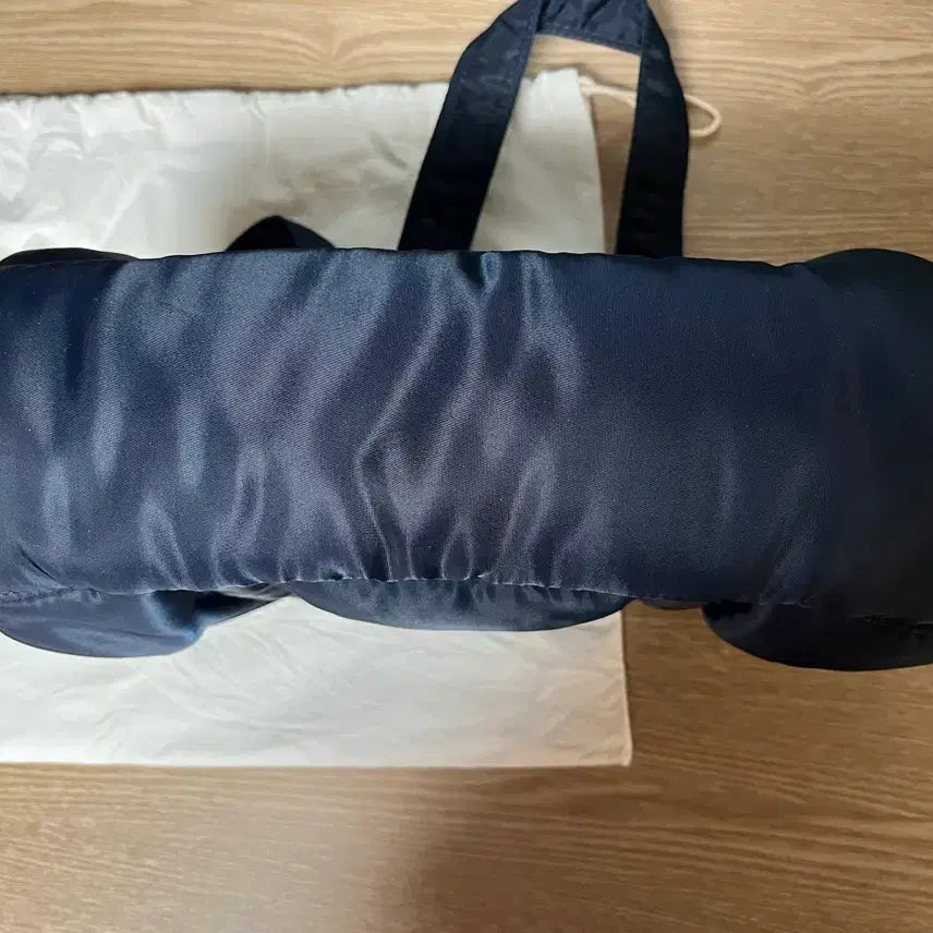 [BUNJANG] FAD Satin Shoulder Bag (Navy) / FAD 에프에이디 새틴 숄더백(네이비)