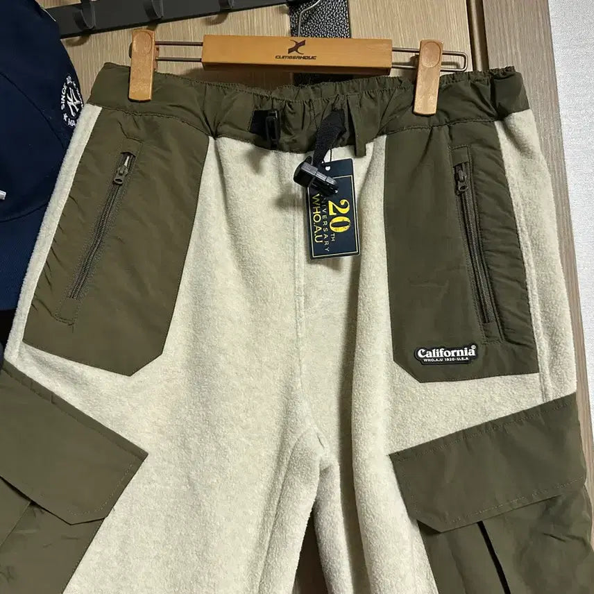 [BUNJANG] Who.A.U. Fleece Cargo Pants / 후아유 양털 카고바지