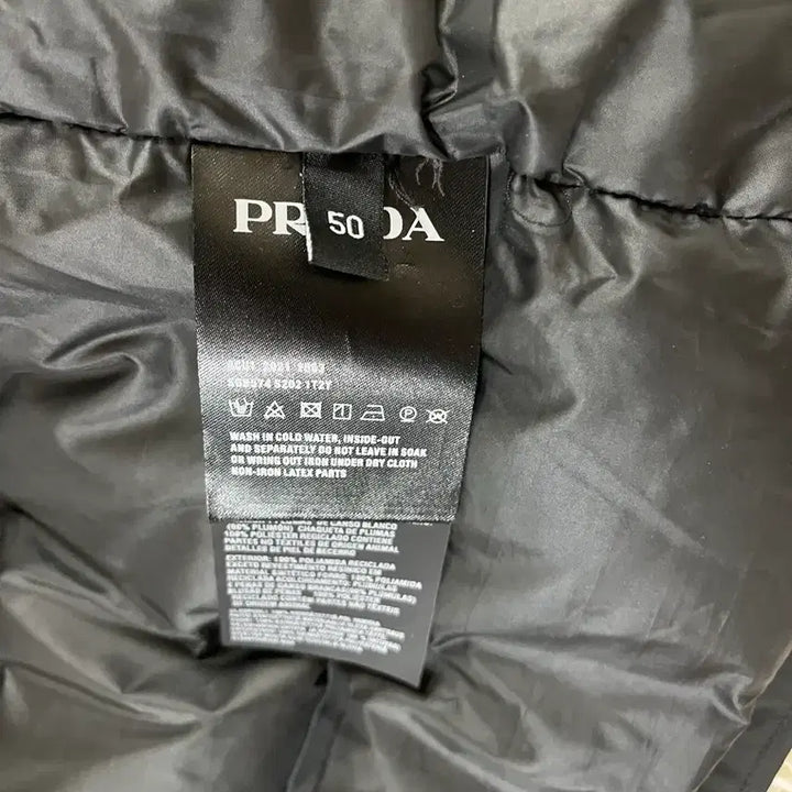 [BUNJANG] Prada Black Hooded Padded Coat / 프라다 블랙 후드 패딩
